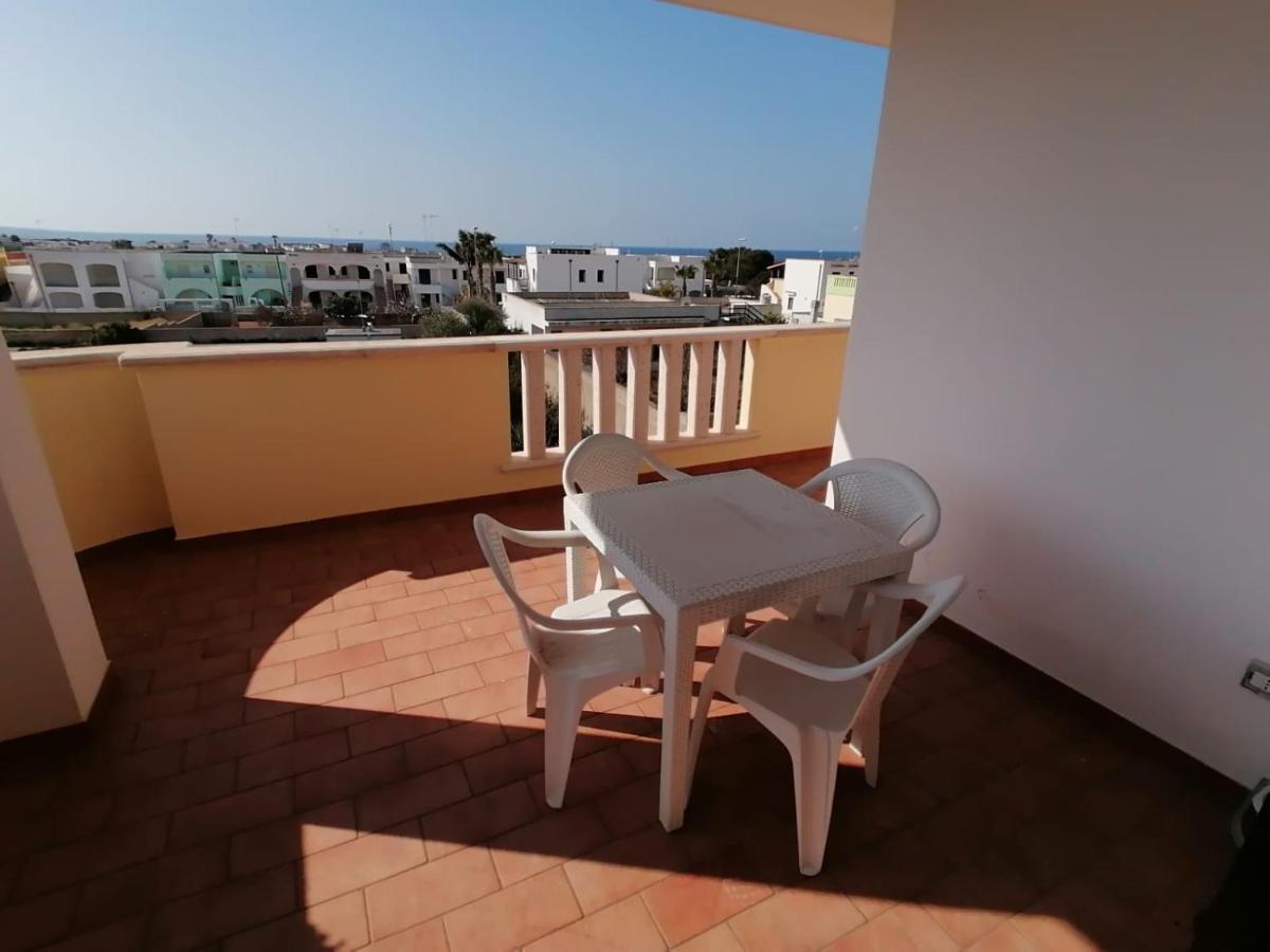 Case Vacanze Vista Mare Torre Pali Buitenkant foto
