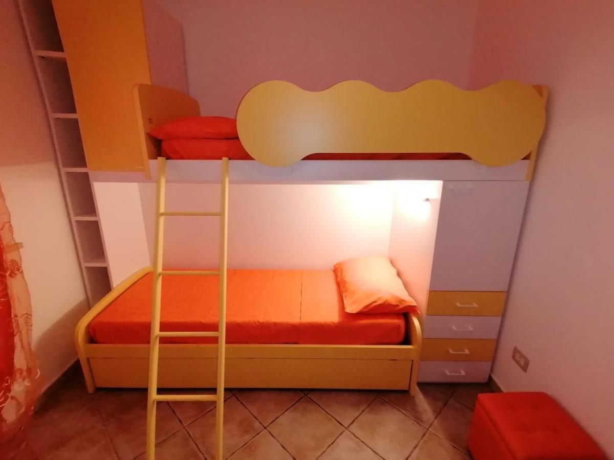 Case Vacanze Vista Mare Torre Pali Buitenkant foto